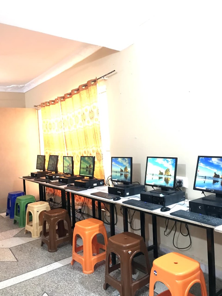 Advanced Computer Laboratory Setup